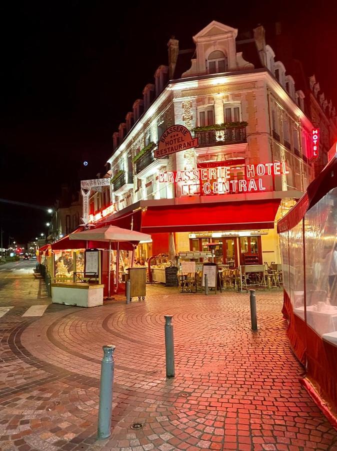 Les Mouettes De Trouville Luaran gambar